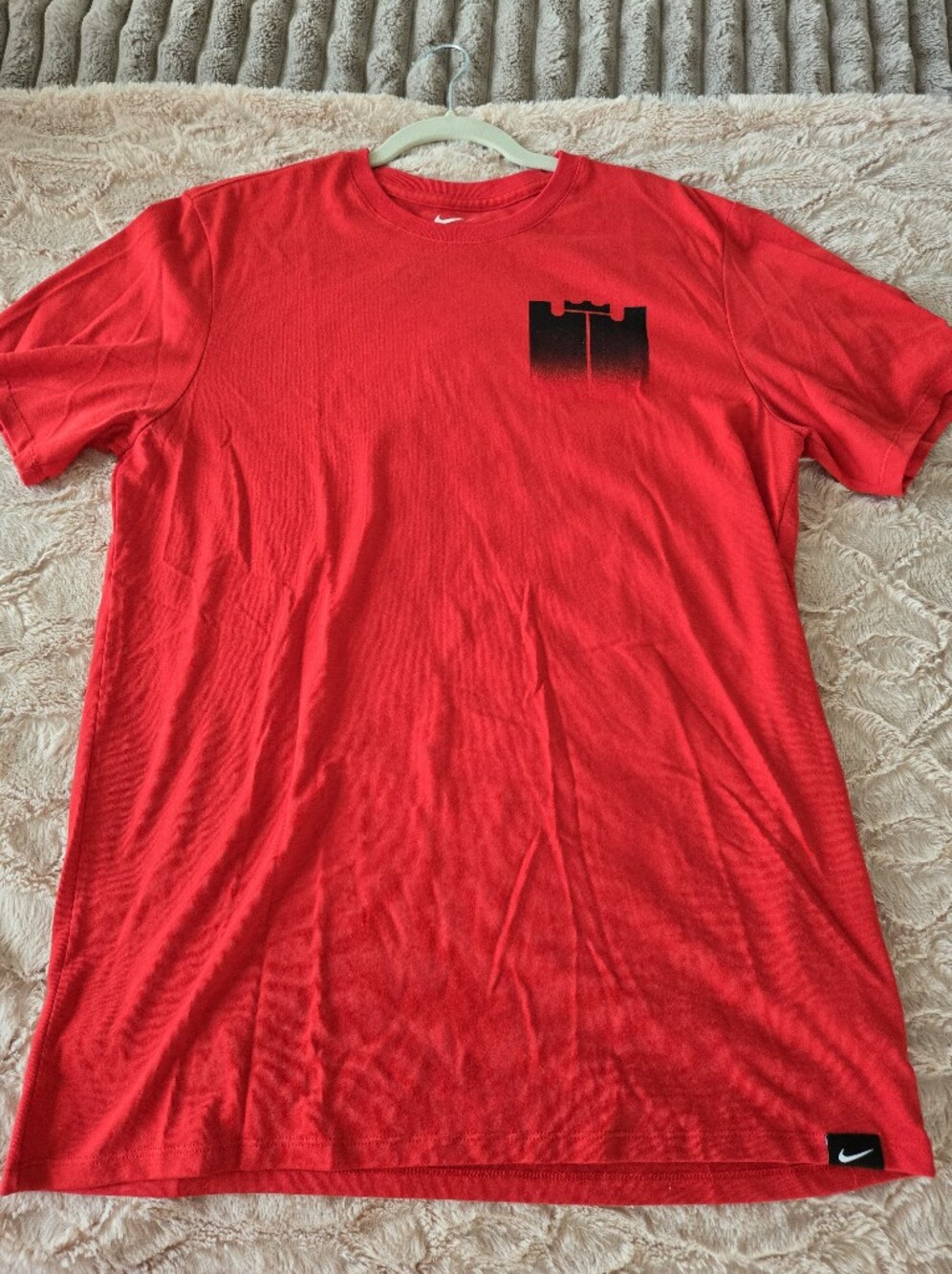 Men's Red Graphic Tee - Brand Unspecified Nike Lebron James Rare Large